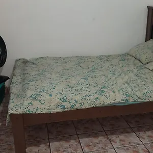  Casa de Férias Quitinete No Centro No Segundo Andar Proxima A Rua Pedras